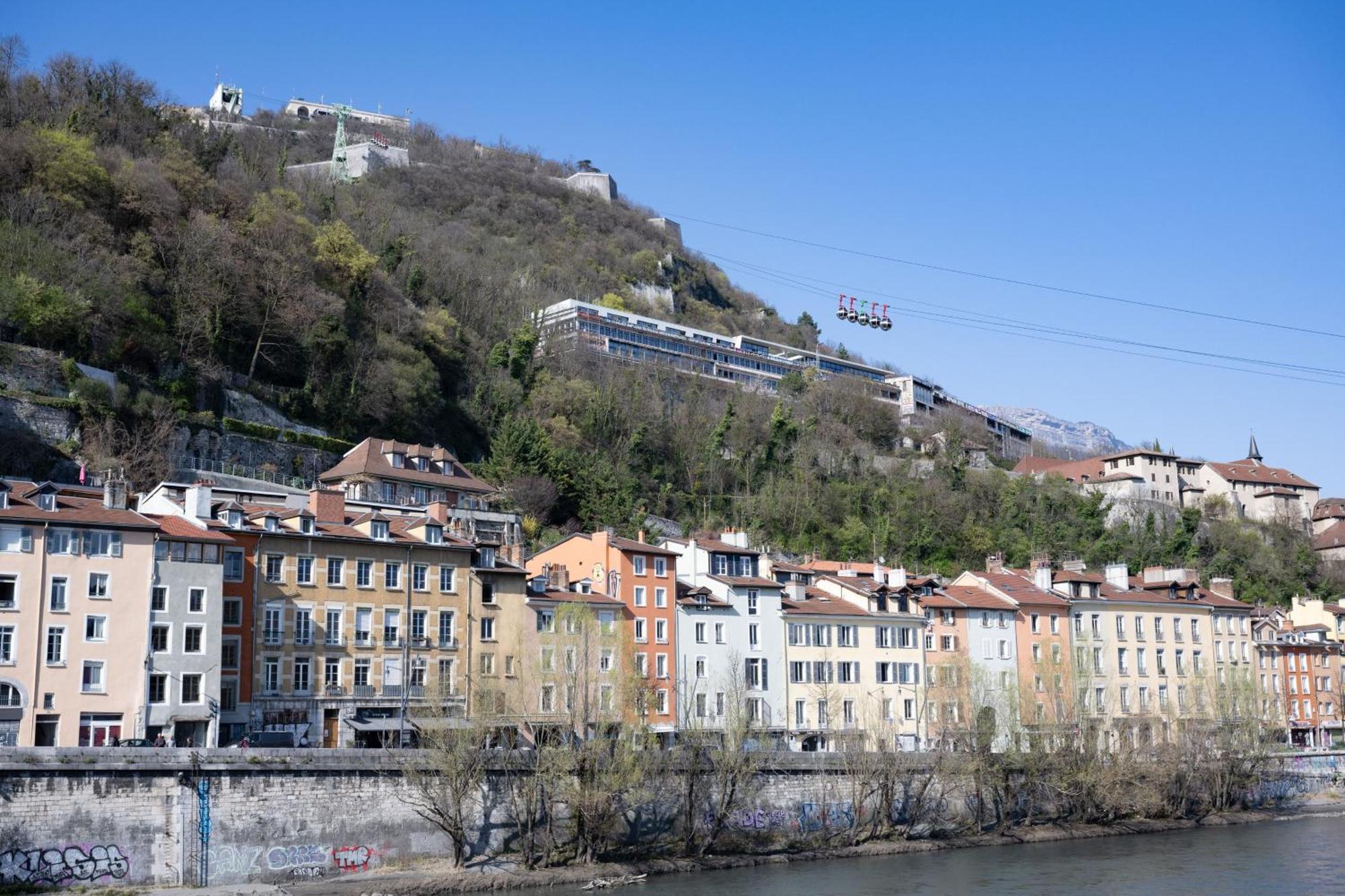 Studio Plein Centre, Calme, Parking Inclus, Piscine Et Gardien Grenoble Ngoại thất bức ảnh